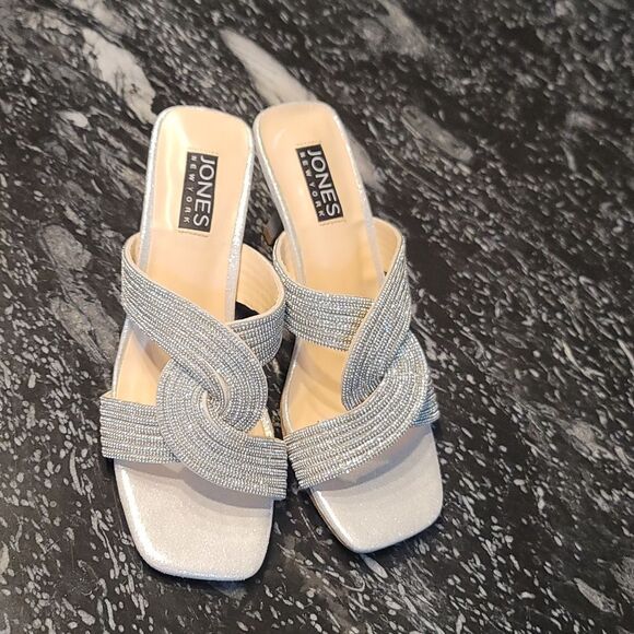 BRAND NEW JONES NEW YORK HEELS WITH CRISSCROSS STRAPS SANDAL - Picture 2 of 16